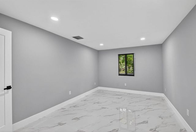 3192 Riddle Road, West Palm Beach, FL 33406