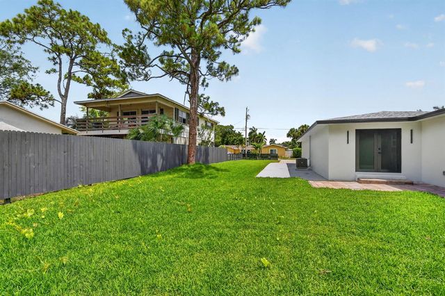 3192 Riddle Road, West Palm Beach, FL 33406