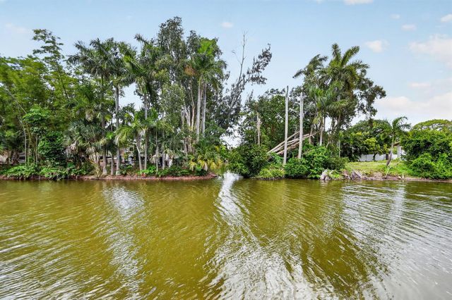 3192 Riddle Road, West Palm Beach, FL 33406