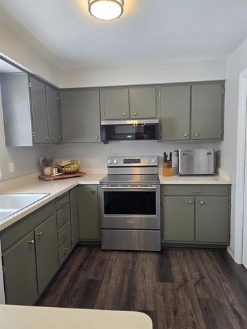 1719 S SEMINOLE ROAD, Appleton, WI 54914