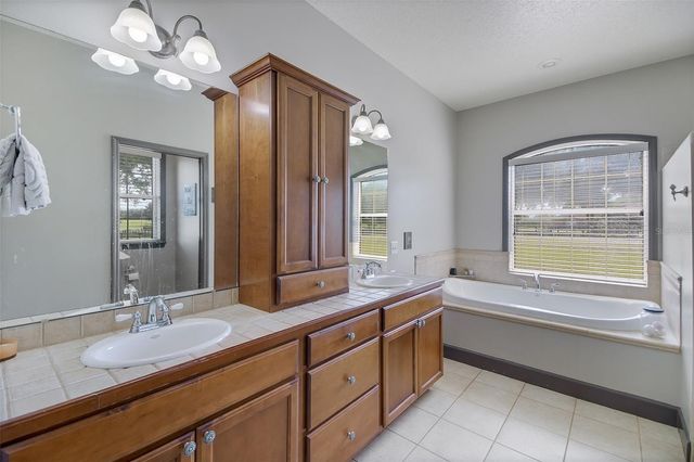35405 STAGECOACH TRAIL, Eustis, FL 32736