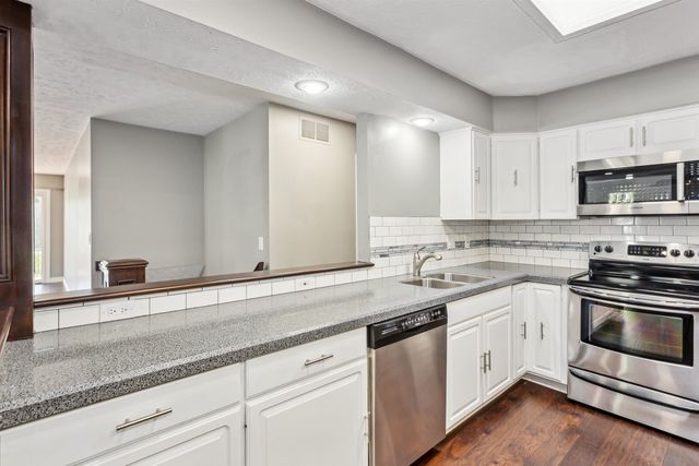 26 E Via Roma, Wichita, KS 67230