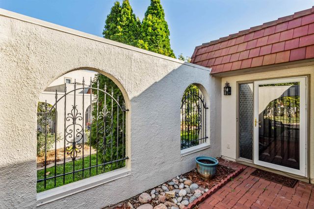 26 E Via Roma, Wichita, KS 67230