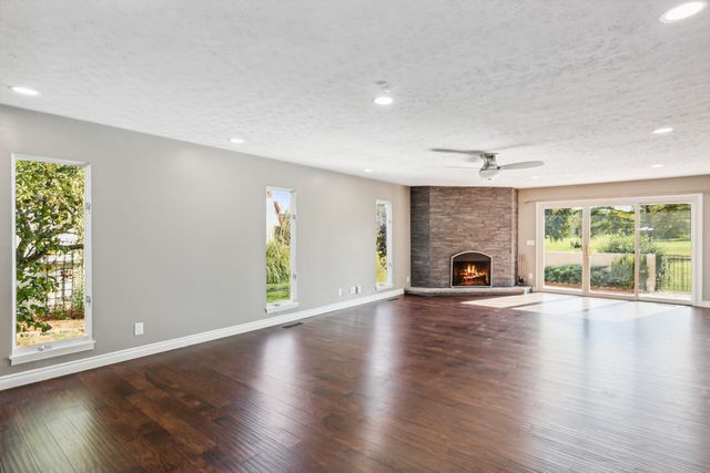 26 E Via Roma, Wichita, KS 67230