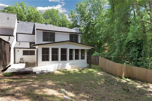 1452 Briaroaks Trail NE, Atlanta, GA 30329