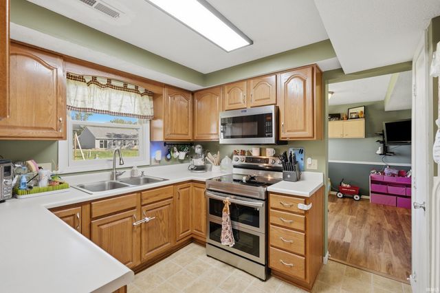 10018 Tiffany Drive, Fort Wayne, IN 46804