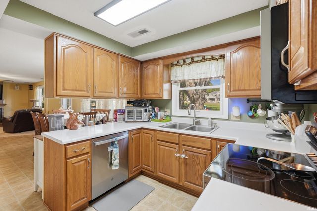 10018 Tiffany Drive, Fort Wayne, IN 46804