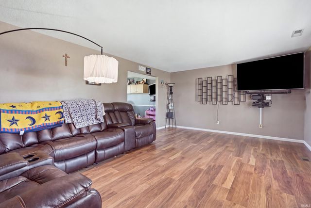 10018 Tiffany Drive, Fort Wayne, IN 46804