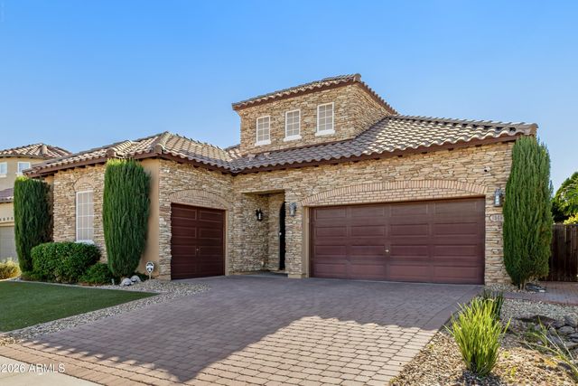 18465 W SUNNYSLOPE Lane, Waddell, AZ 85355