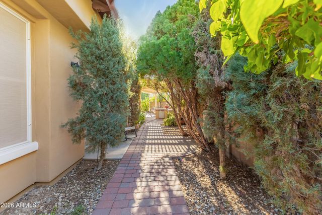 18465 W SUNNYSLOPE Lane, Waddell, AZ 85355