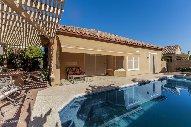 18465 W SUNNYSLOPE Lane, Waddell, AZ 85355