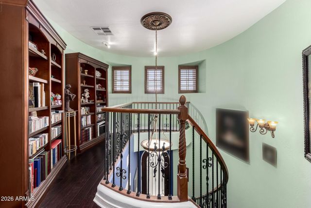 18465 W SUNNYSLOPE Lane, Waddell, AZ 85355