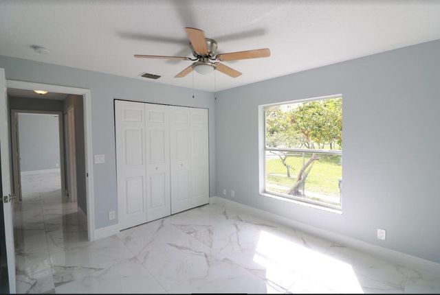 17547 32nd Lane N, Loxahatchee, FL 33470