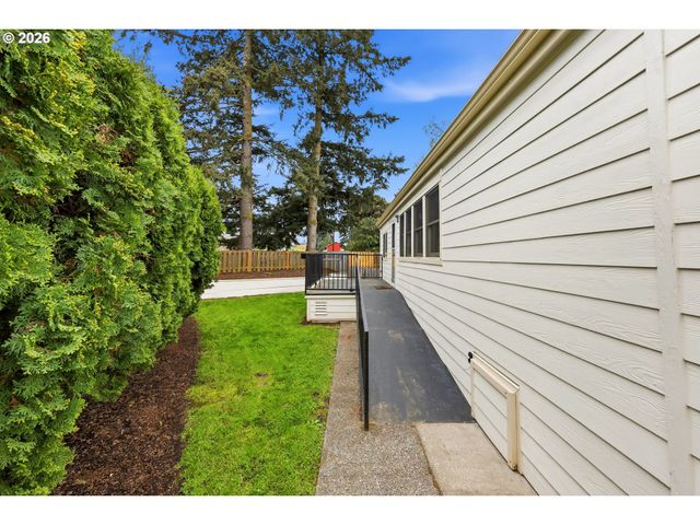 14751 QUAIL GROVE Cir, Oregon City, OR 97045