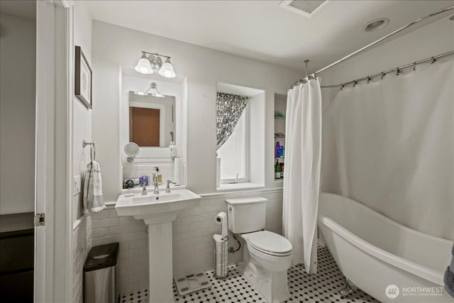 2142 Island Drive NW, Olympia, WA 98502