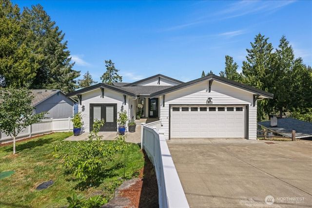 2142 Island Drive NW, Olympia, WA 98502