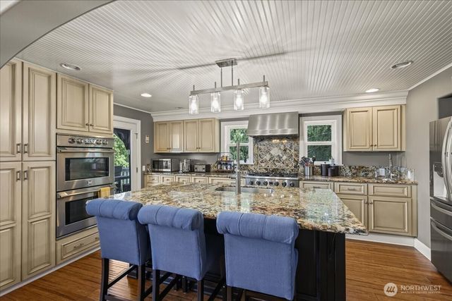 2142 Island Drive NW, Olympia, WA 98502