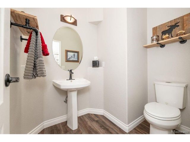 9724 Red Oakes Pl, Highlands Ranch, CO 80126