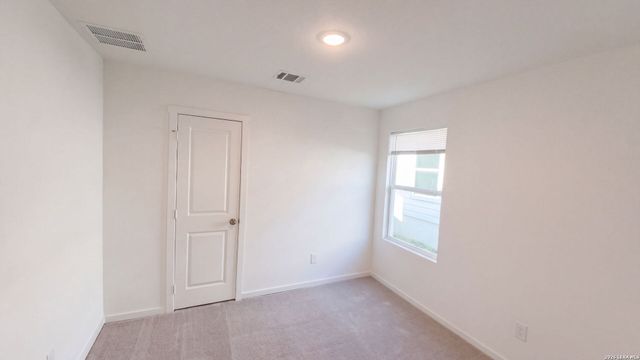 1011 LANDON RDG, San Antonio, TX 78253