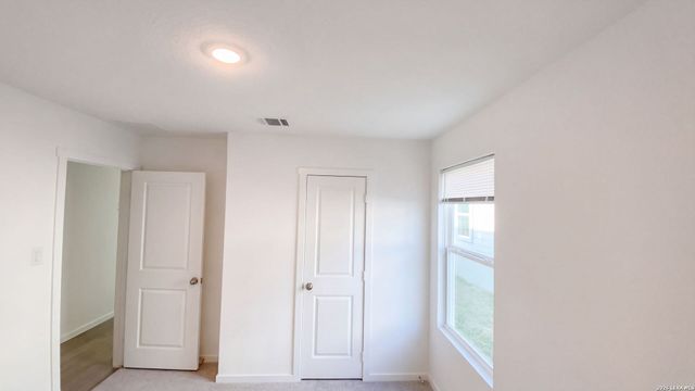 1011 LANDON RDG, San Antonio, TX 78253