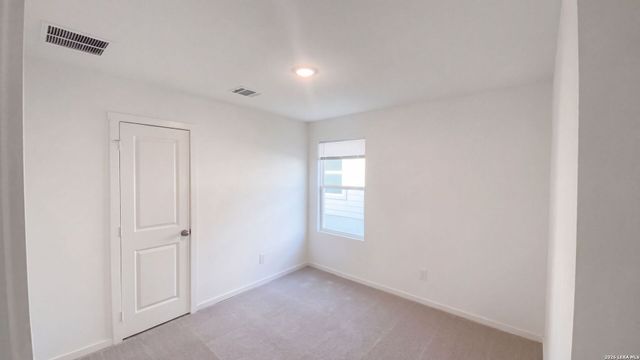 1011 LANDON RDG, San Antonio, TX 78253