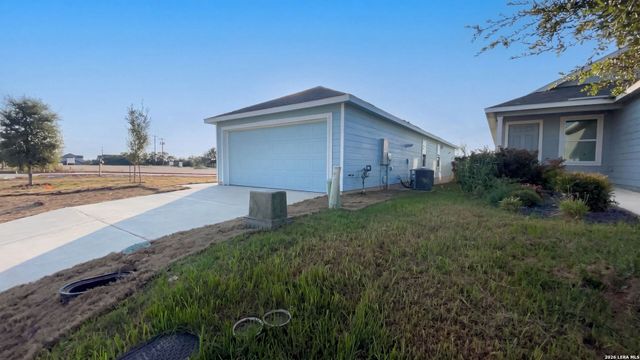 1011 LANDON RDG, San Antonio, TX 78253