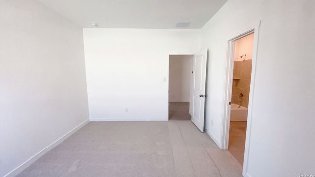 1011 LANDON RDG, San Antonio, TX 78253