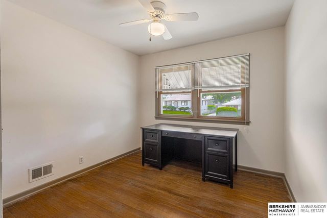 5327 N 48 Avenue, Omaha, NE 68104