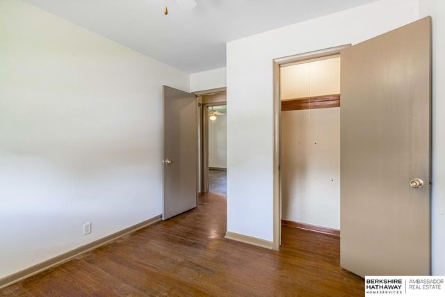 5327 N 48 Avenue, Omaha, NE 68104