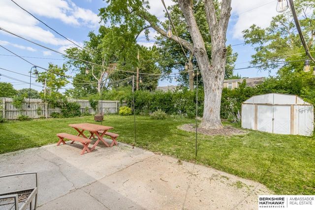 5327 N 48 Avenue, Omaha, NE 68104