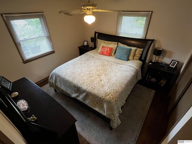 5327 N 48 Avenue, Omaha, NE 68104