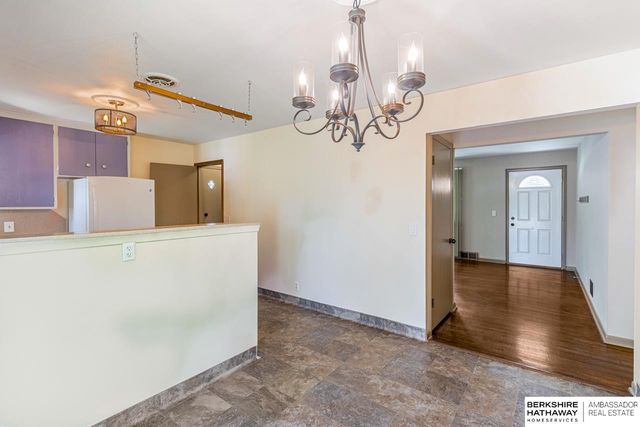 5327 N 48 Avenue, Omaha, NE 68104