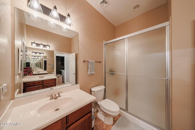 10465 E KNOWLES Avenue, Mesa, AZ 85209