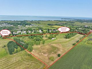 CLYDESDALE DRIVE, Green Bay, WI 54311