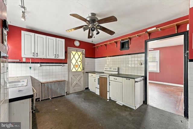 304 CHILDS AVE, Drexel Hill, PA 19026