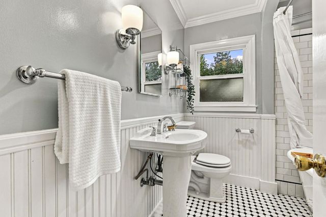 1146 Willow Glen Way, San Jose, CA 95125