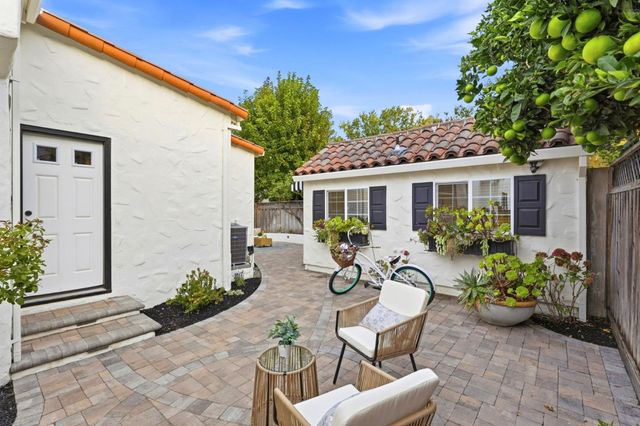 1146 Willow Glen Way, San Jose, CA 95125