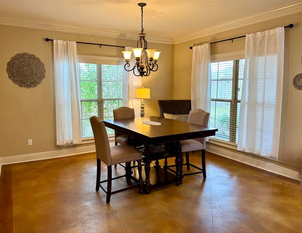 606 Point Pleasant Dr, Berwick, LA 70342