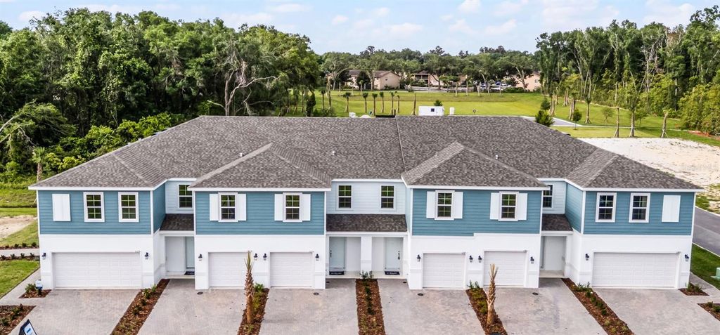 Image 35 of property listing at 1121 RED BUCKEYE COURT, Deland, FL 32720