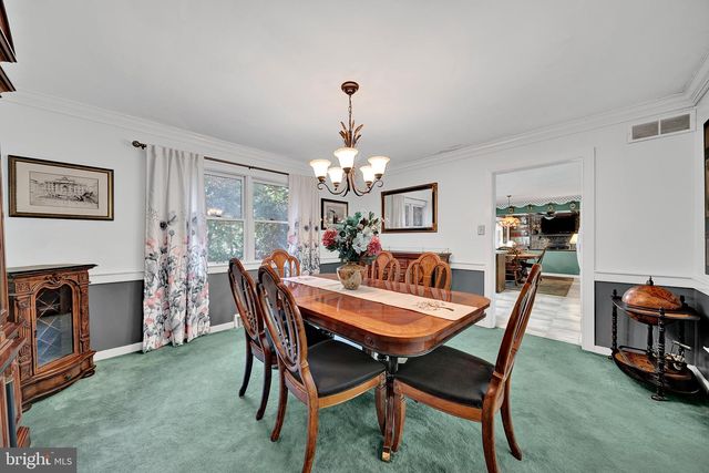 17 PADDOCK DR, Lawrence, NJ 08648