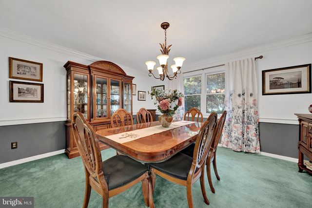 17 PADDOCK DR, Lawrence, NJ 08648