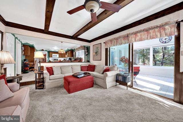 17 PADDOCK DR, Lawrence, NJ 08648