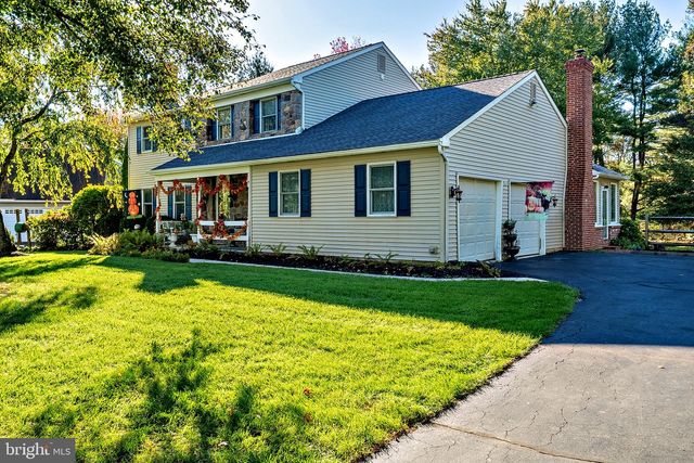 17 PADDOCK DR, Lawrence, NJ 08648