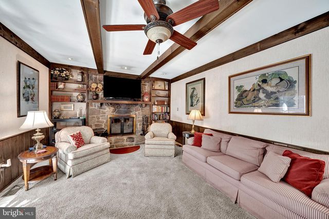17 PADDOCK DR, Lawrence, NJ 08648