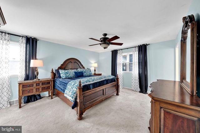 17 PADDOCK DR, Lawrence, NJ 08648