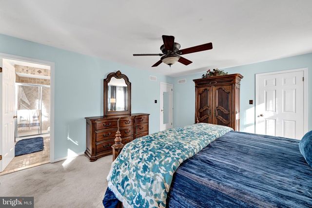 17 PADDOCK DR, Lawrence, NJ 08648