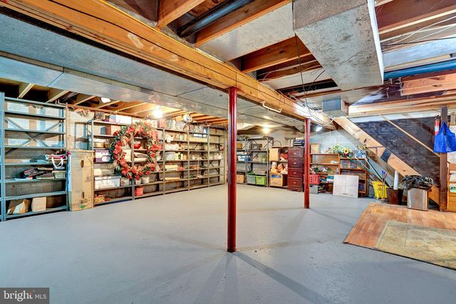 17 PADDOCK DR, Lawrence, NJ 08648