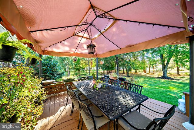 17 PADDOCK DR, Lawrence, NJ 08648