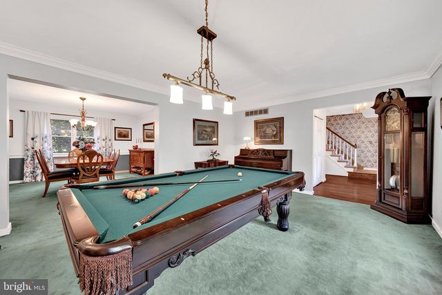 17 PADDOCK DR, Lawrence, NJ 08648