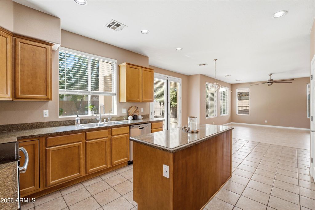 3097 E RAVEN Court, Chandler, AZ 85286 — photo 5